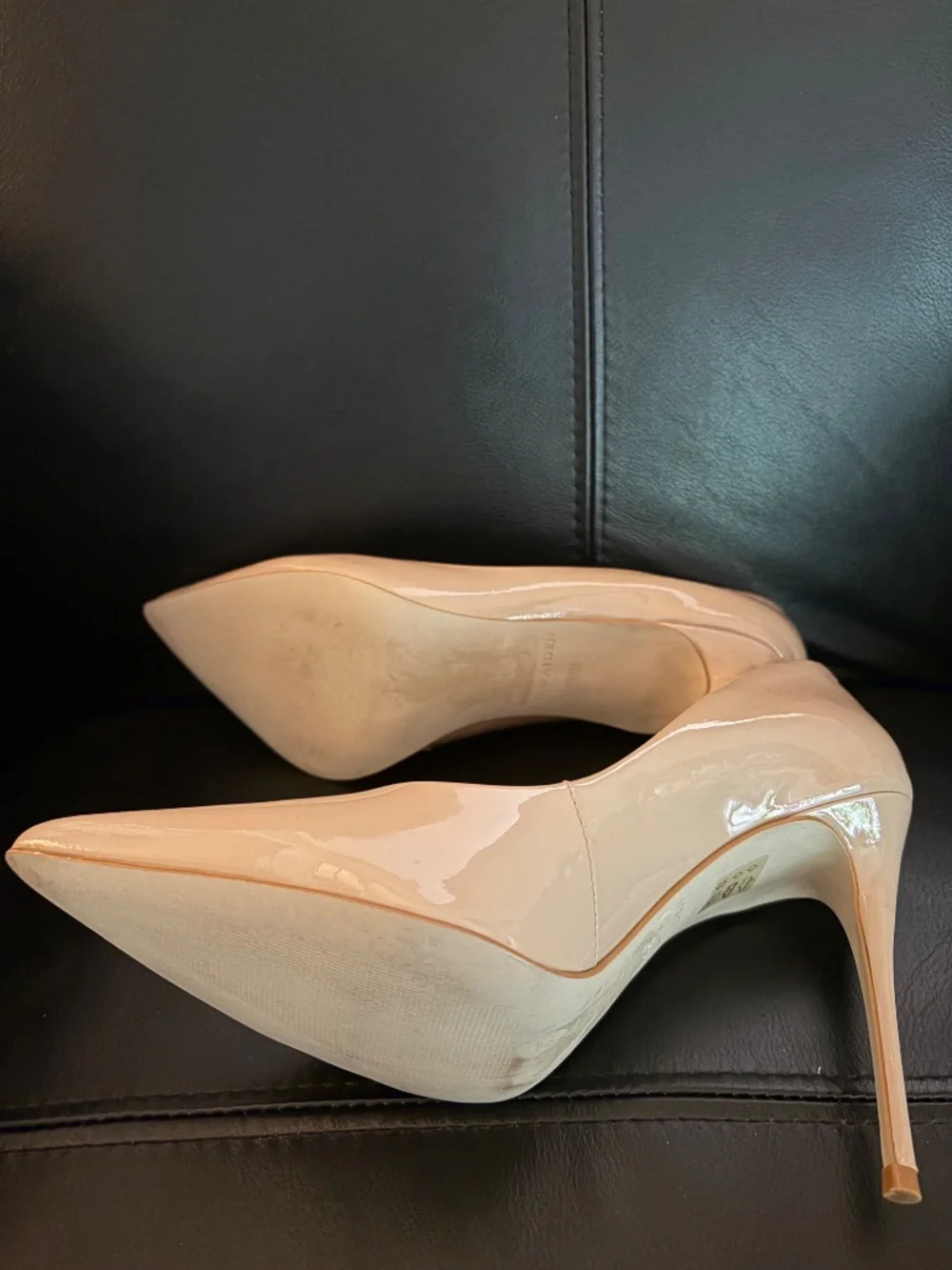 Ava & Aiden Nude Patent Pointed-Toe Stiletto Pumps - Size 8 w/matching bag